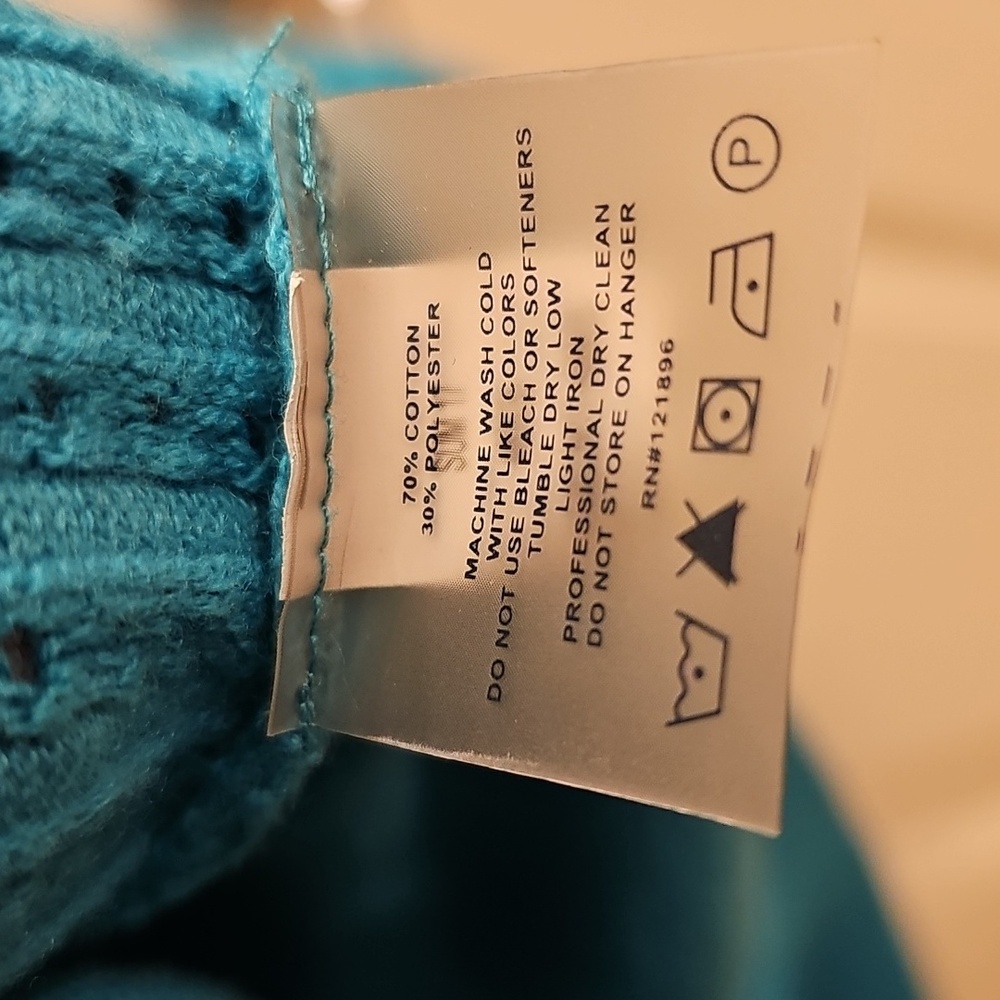 Title Nine Dekker Turquoise Knit Hoodie - Picture 8 of 9